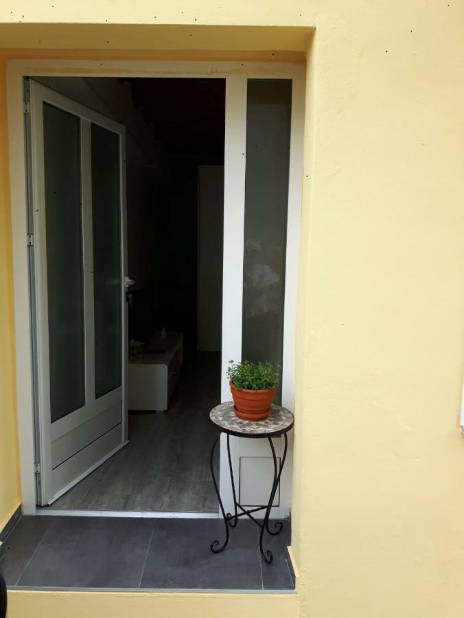 Fina M Studio Apartman Kali Exteriér fotografie